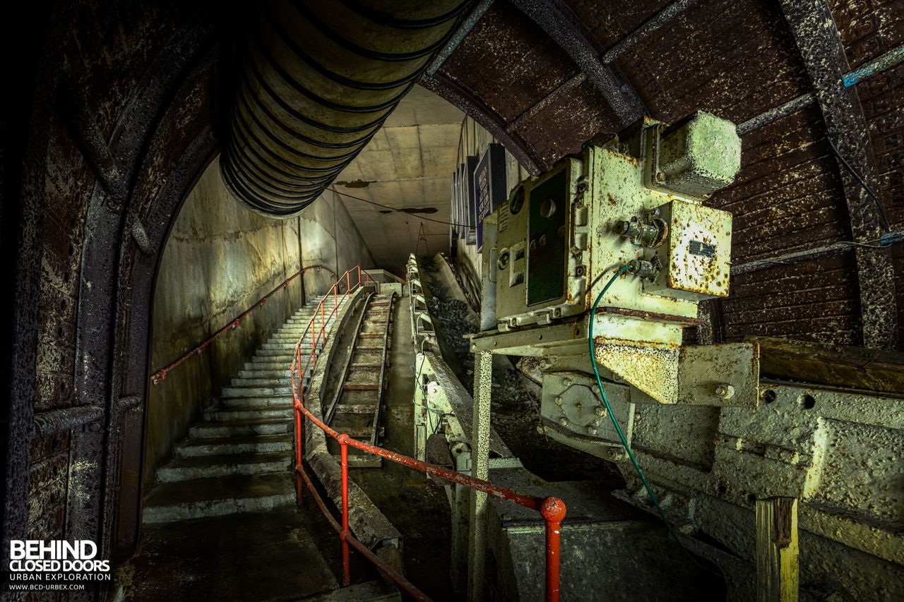 atterley-whitfield-underground-mining-experience-8.jpg