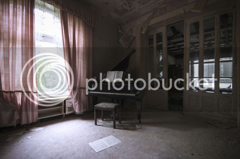 piano2r.jpg