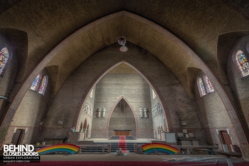 rainbow-church-5.jpg