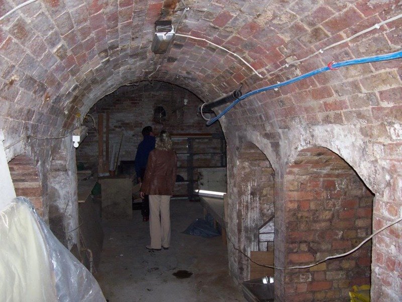 vaults009.jpg