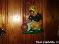 black_football_player_wall_mount_interior_wm.png
